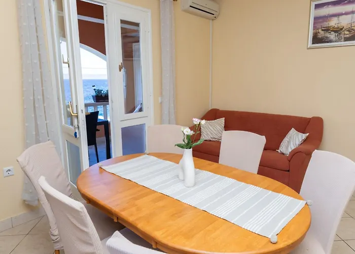 Sea Line - Two Bedroom With Terrace And Sea View Apartment *