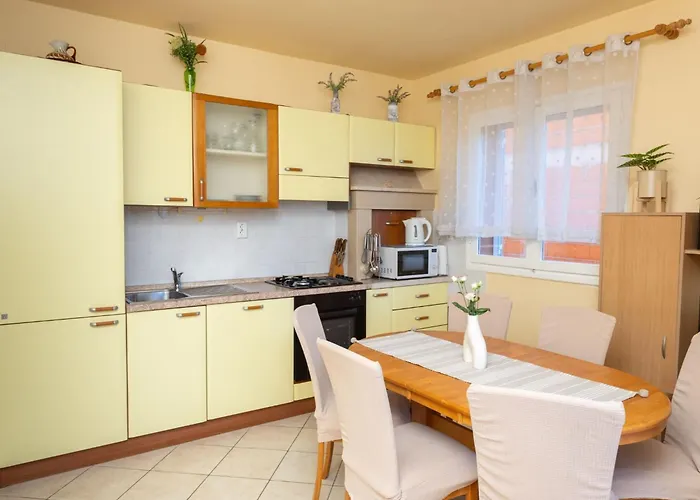Sea Line - Two Bedroom With Terrace And Sea View Apartment