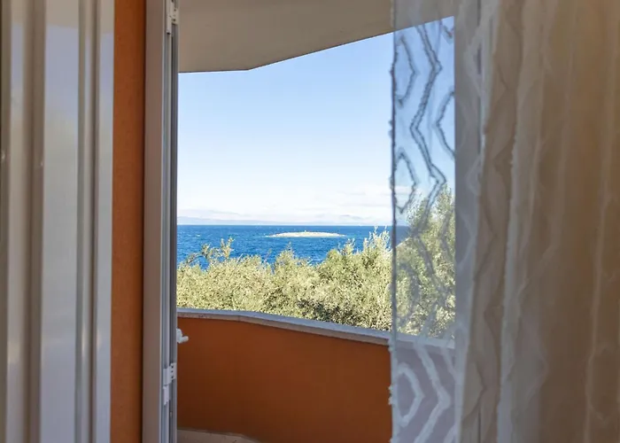 Apartment Sea Line - Two Bedroom With Terrace And Sea View *
