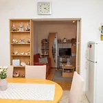 Apartman Sea Line - Two Bedroom With Terrace And Sea View Prigradica