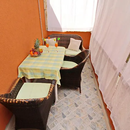 Sea Line - Two Bedroom With Terrace And Sea View Apartment Prigradica