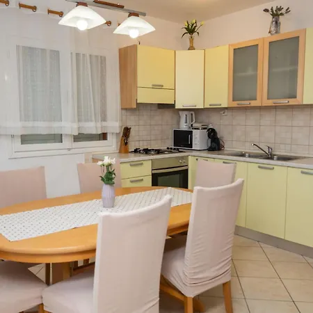 Apartmán Sea Line - Two Bedroom With Terrace And Sea View Prigradica
