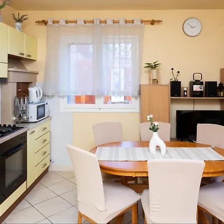 Apartmán Sea Line - Two Bedroom With Terrace And Sea View